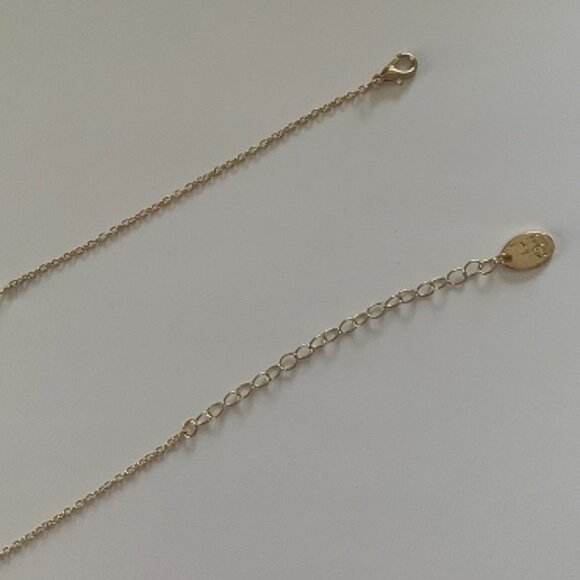 Faux Pearl Necklace - Picture 2 of 5